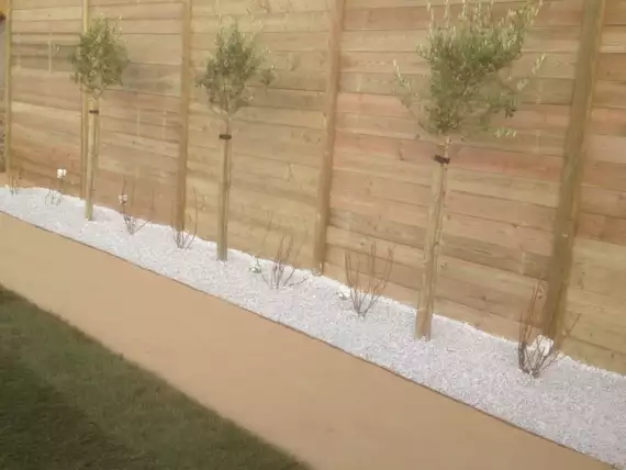 tuinen-jardins-peters-26 - Houten afsluiting met tand en groef