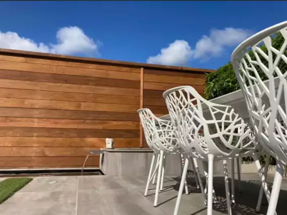 tuinen-jardins-peters-houten-afsluiting-IPE-1 - Houten IPE afsluiting op maat